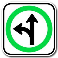 Aller droit ou tourner à gauche